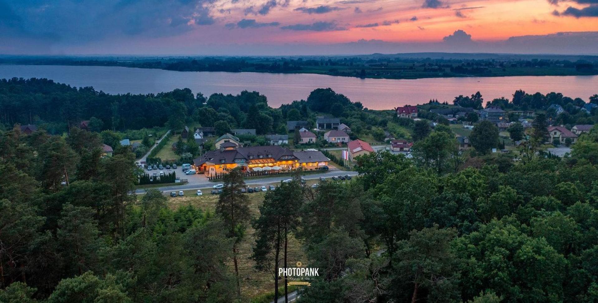 Hotel Marina Nielisz Kültér fotó