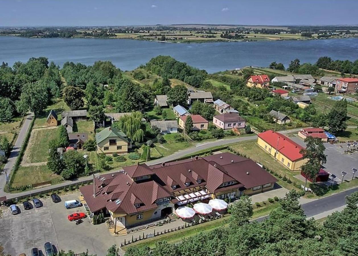 Hotel Marina Nielisz Kültér fotó