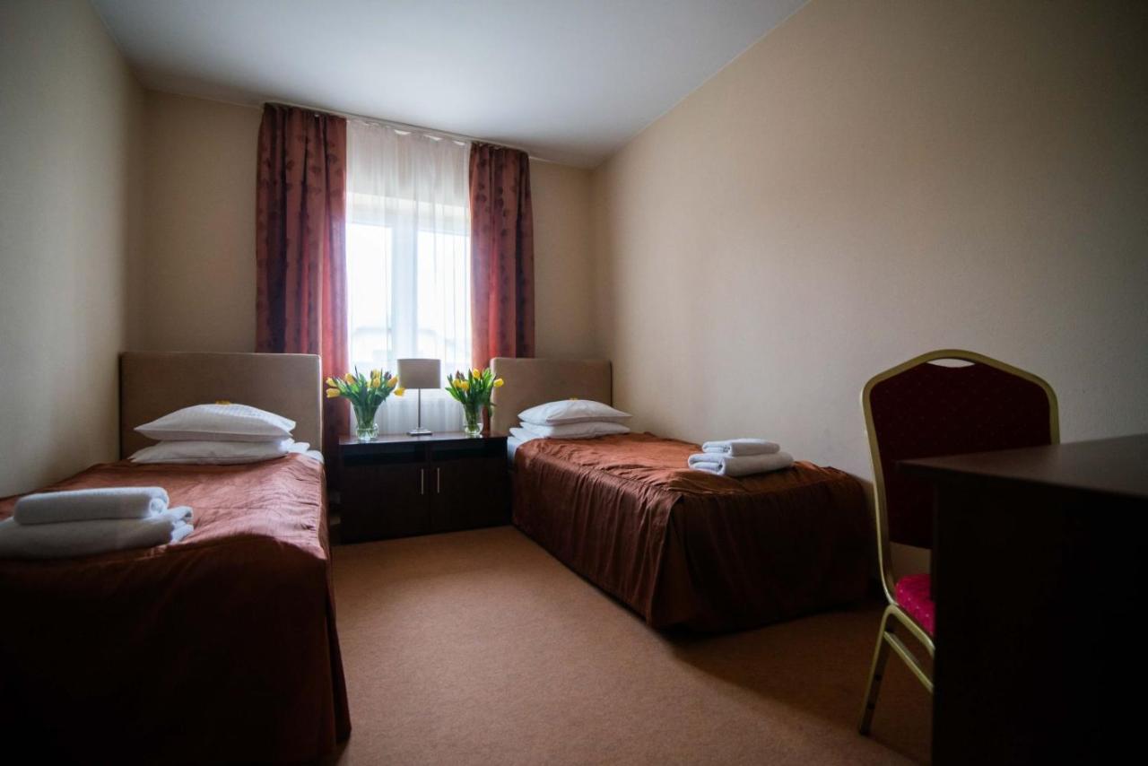 Hotel Marina Nielisz Kültér fotó