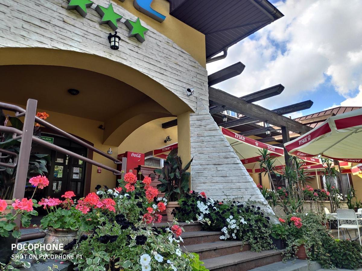 Hotel Marina Nielisz Kültér fotó