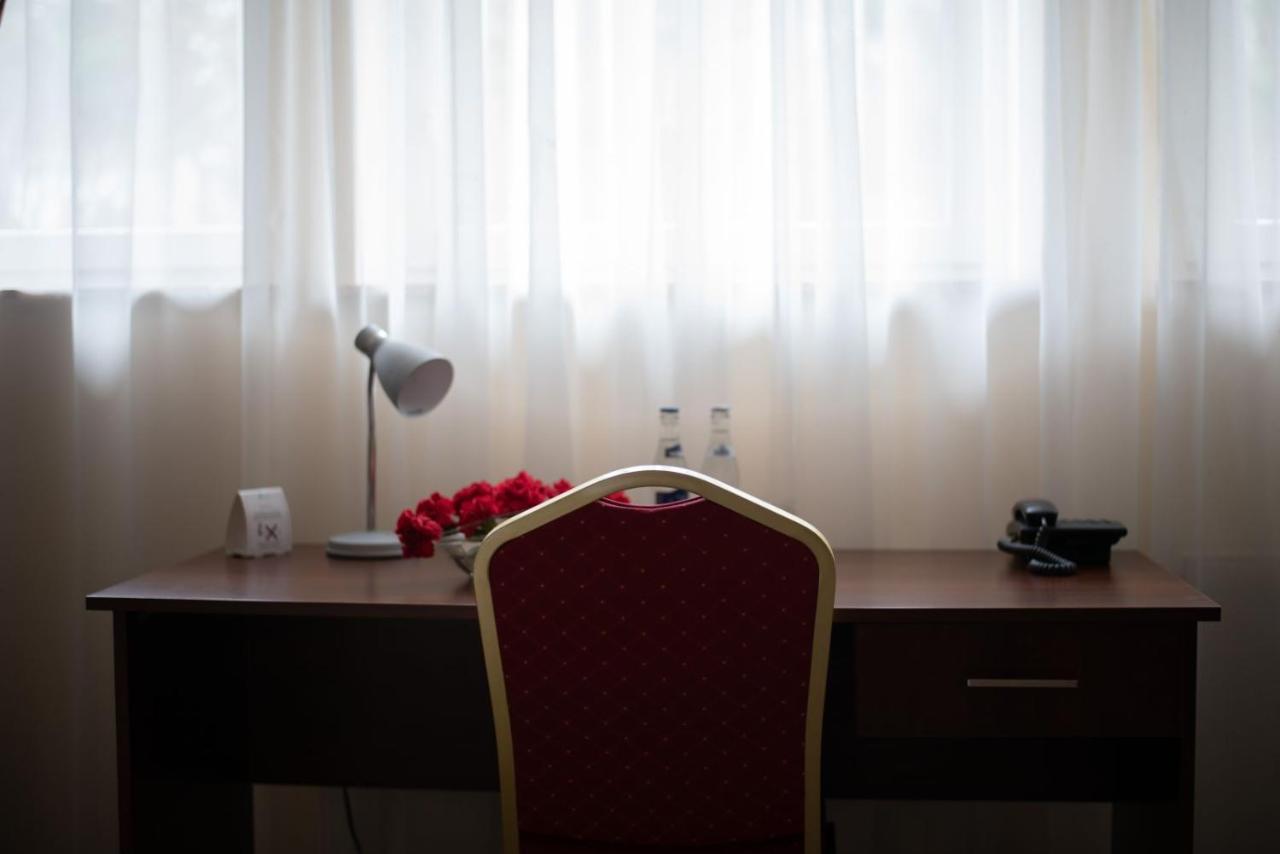 Hotel Marina Nielisz Kültér fotó